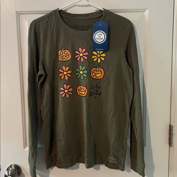 Life Is Good Medium women’s Olive Long Sleeve with Pumpkin and Flower Graphics - Picture 1 of 4
